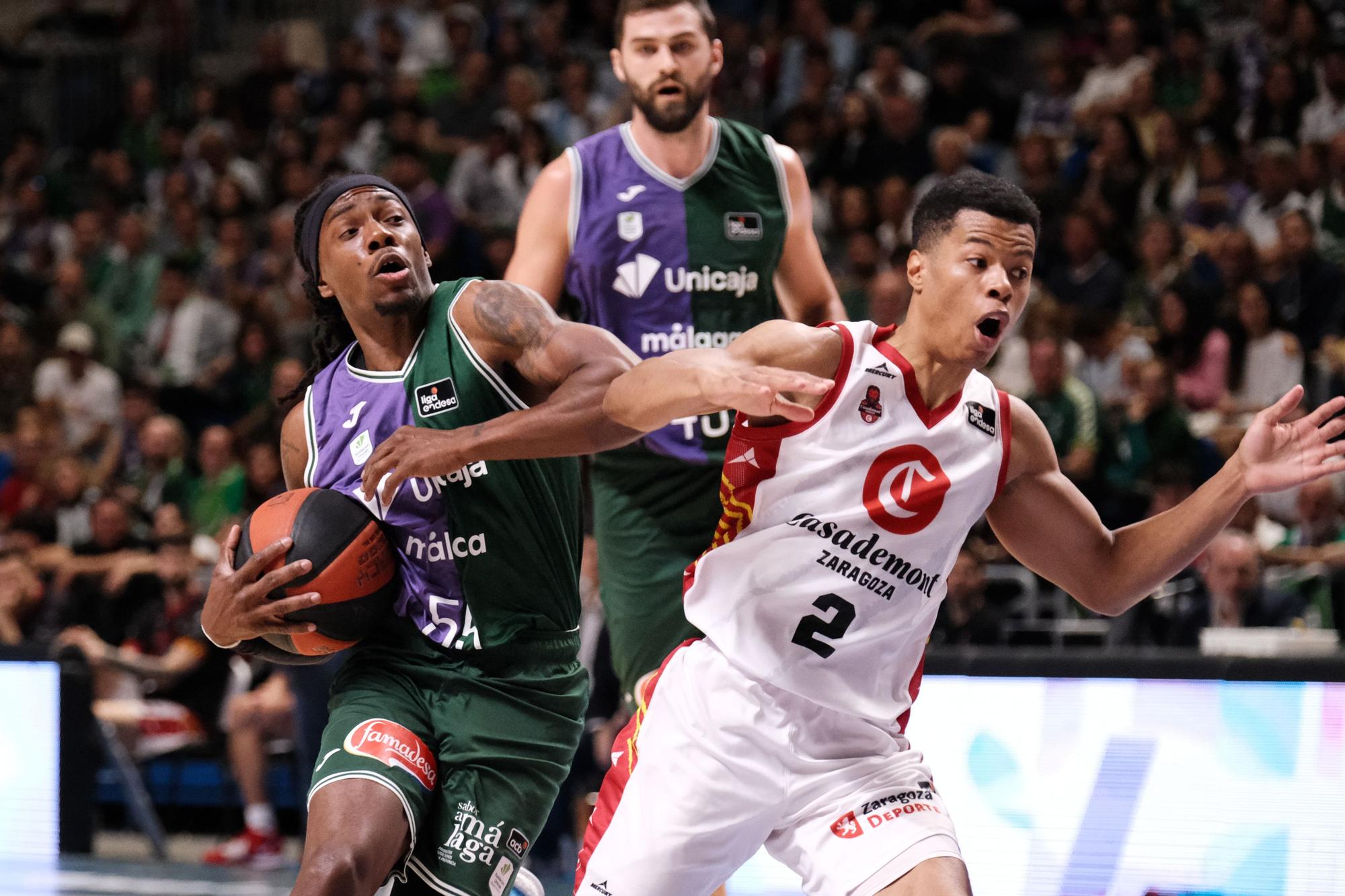 13/4/24 - Malaga - Palacio Deportes Jose Maria Martin Carpena.  Basquetbol LIGA ACB UNICAJA vs ZARAGOZA :  (Fotografía: Gregorio Marrero / La Opinion)