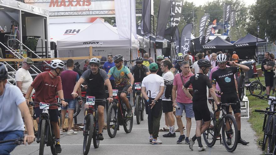 Girona agafa la bicicleta per bandera