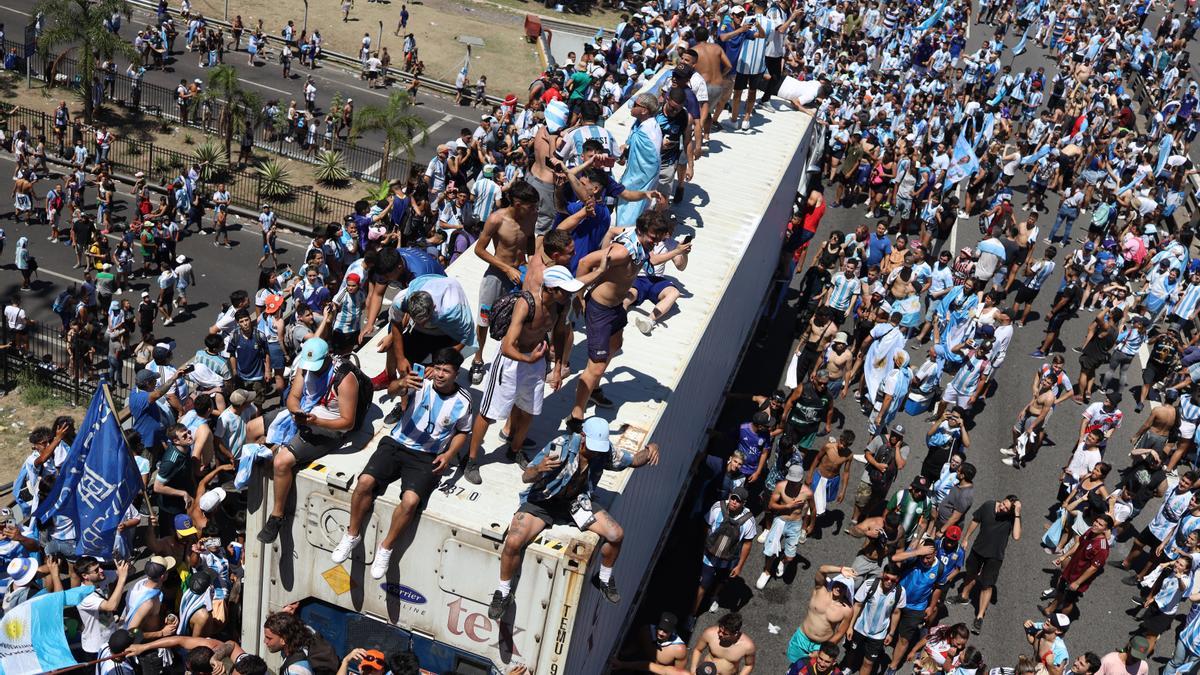 Argentina celebra en las calles su tercera Copa del Mundo