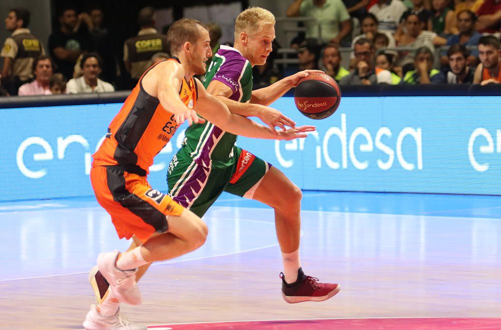 El conjunto de Luis Casimiro, con un inspirado Alberto Díaz (20 puntos), debuta en la Liga Endesa imponiéndose al Valencia Basket