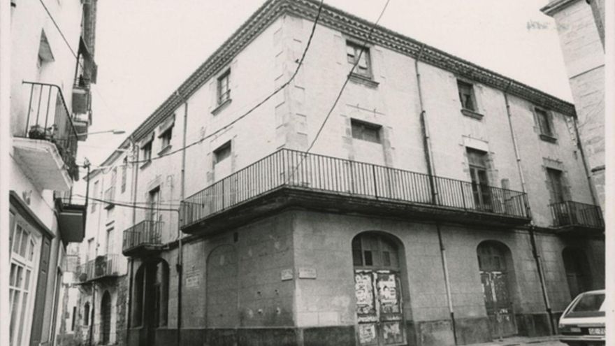 Reivindiquen la rehabilitació del &#039;Centro&#039; de Castelló d&#039;Empúries, on la vida al camp, el treball i la cultura s’entrellacen