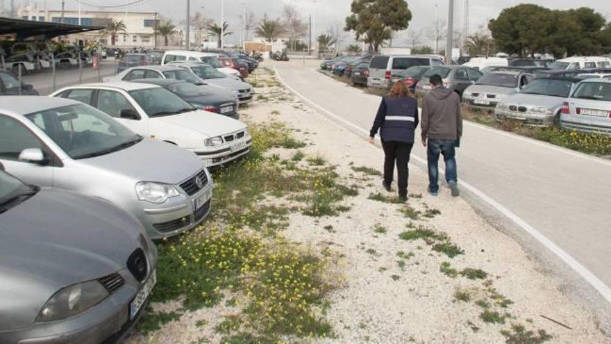 Otra zona del depósito adonde son conducidos los vehículos retirados.