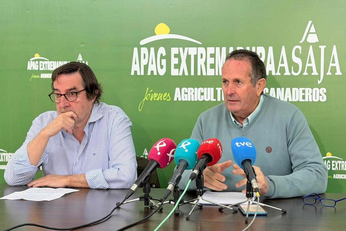 Ángel García Blanco (izquierda) y Juan Metidieri, este viernes en rueda de prensa.