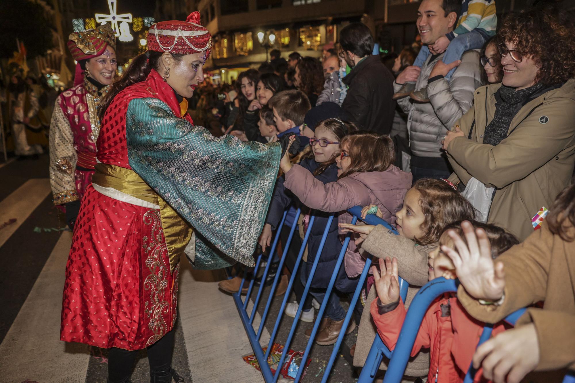 En imágenes: Así fue la multitudinaria cabalgata de Oviedo