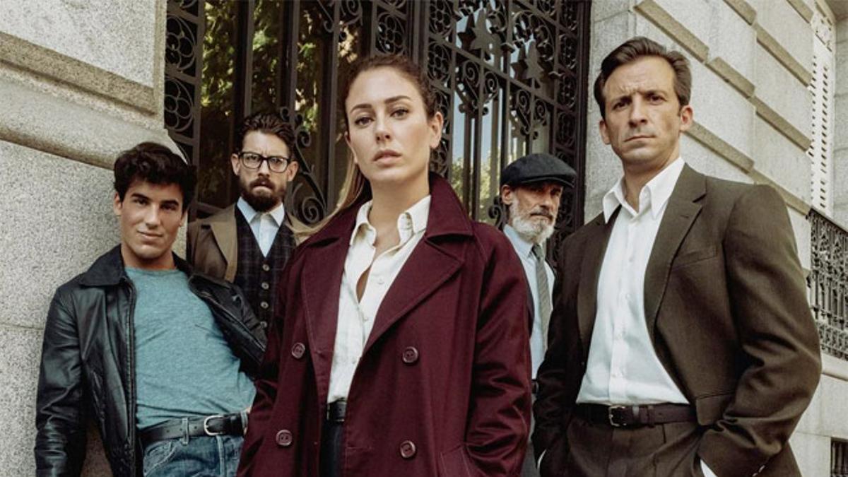 Blanca Suárez, Óscar Casas, Adrián Lastra, Francesc Garrido e Iván Marcos forman el reparto de la serie 'Jaguar' de Netflix