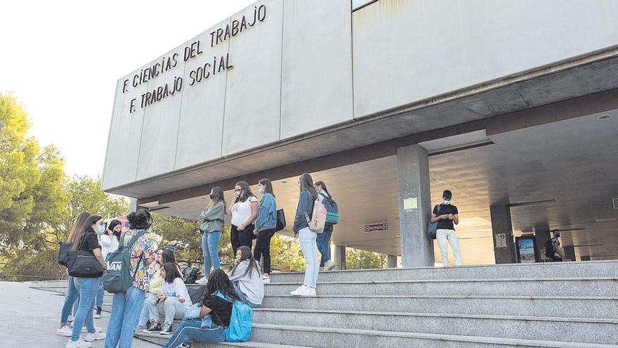 La Facultad de Ciencias del Trabajo celebra su 50 aniversario