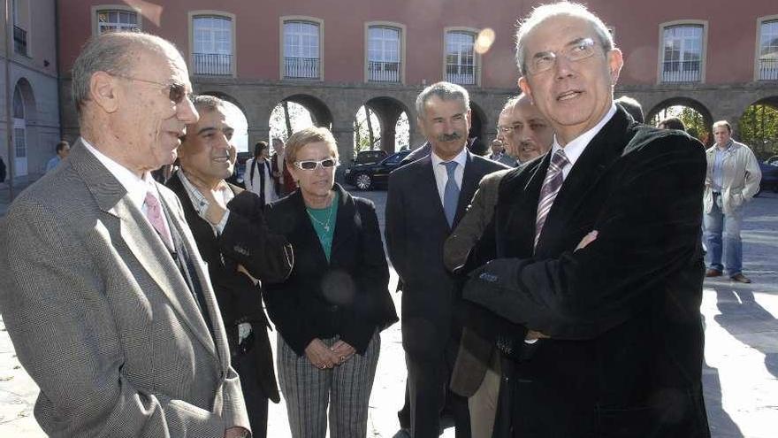 José Luis Rodríguez Pardo, a la izquierda, en el homenaje que los socialistas gallegos le dedicaron en 2007.