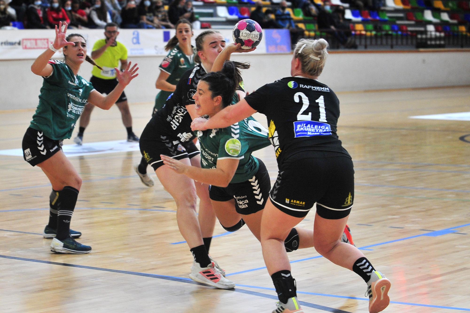 Nicole Morales encarrila el pase del CBM Elche (18-22)