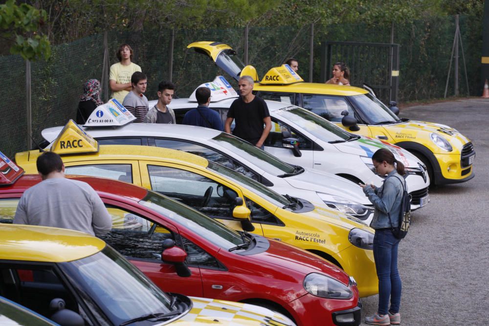 Els examinadors de trànsit tornen a la vaga a Girona