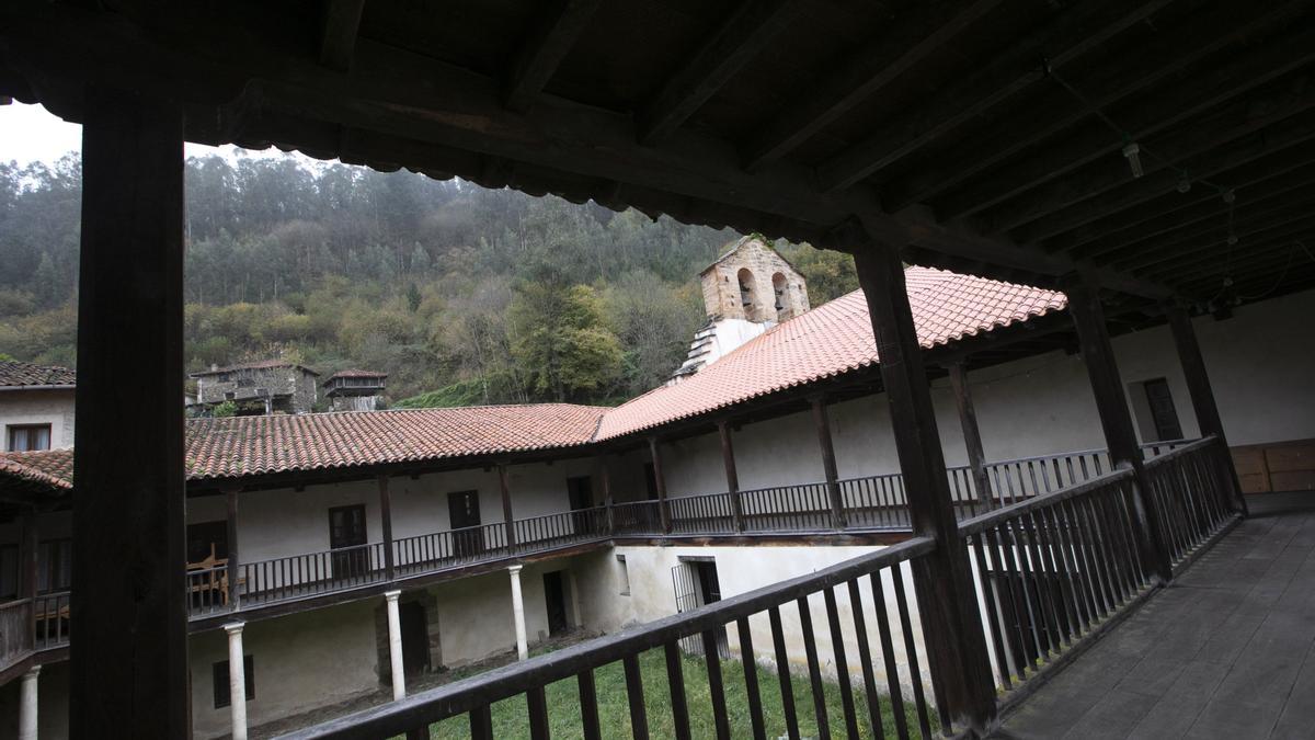 Recorrido por los monasterios olvidados del occidente de Asturias