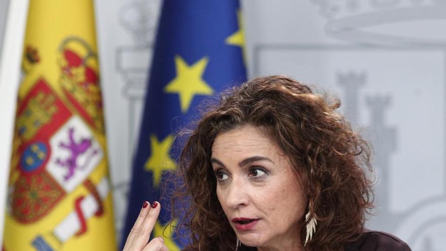 La ministra de Hacienda, María Jesús Montero, explica los acuerdos del Consejo de Ministros.