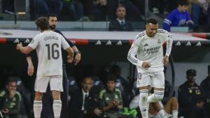 El Bernabéu silba a Mbappé… ¡y su reacción lo dice todo!