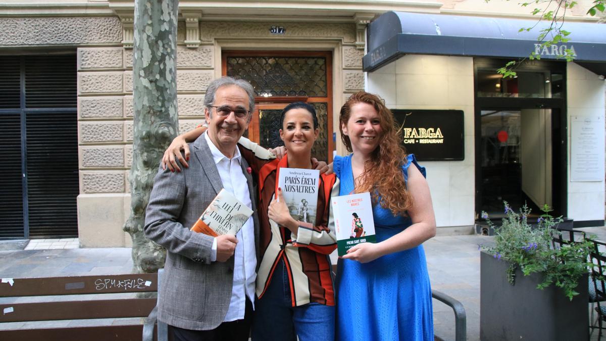 Andreu Claret, Gemma Ventura y Gemma Ruiz Palà en el desayuno de Sant Jordi del Grup62 en Barcelona.