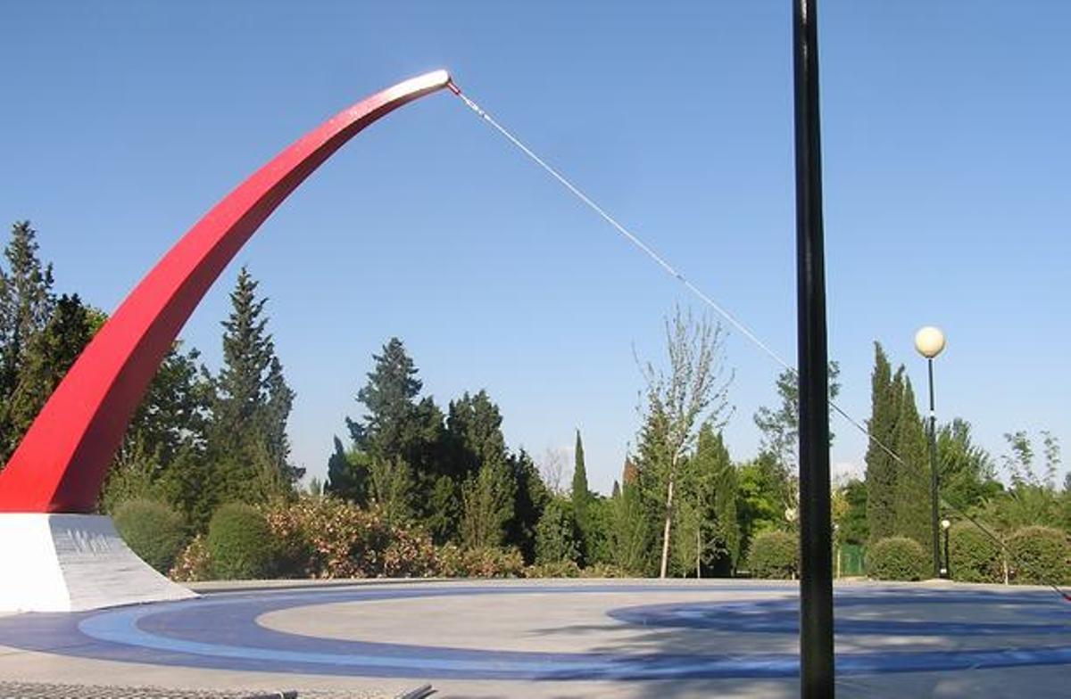 El reloj solar del Parque de la Granja.
