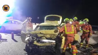 Muere el conductor de un coche en un grave accidente en Beneixida