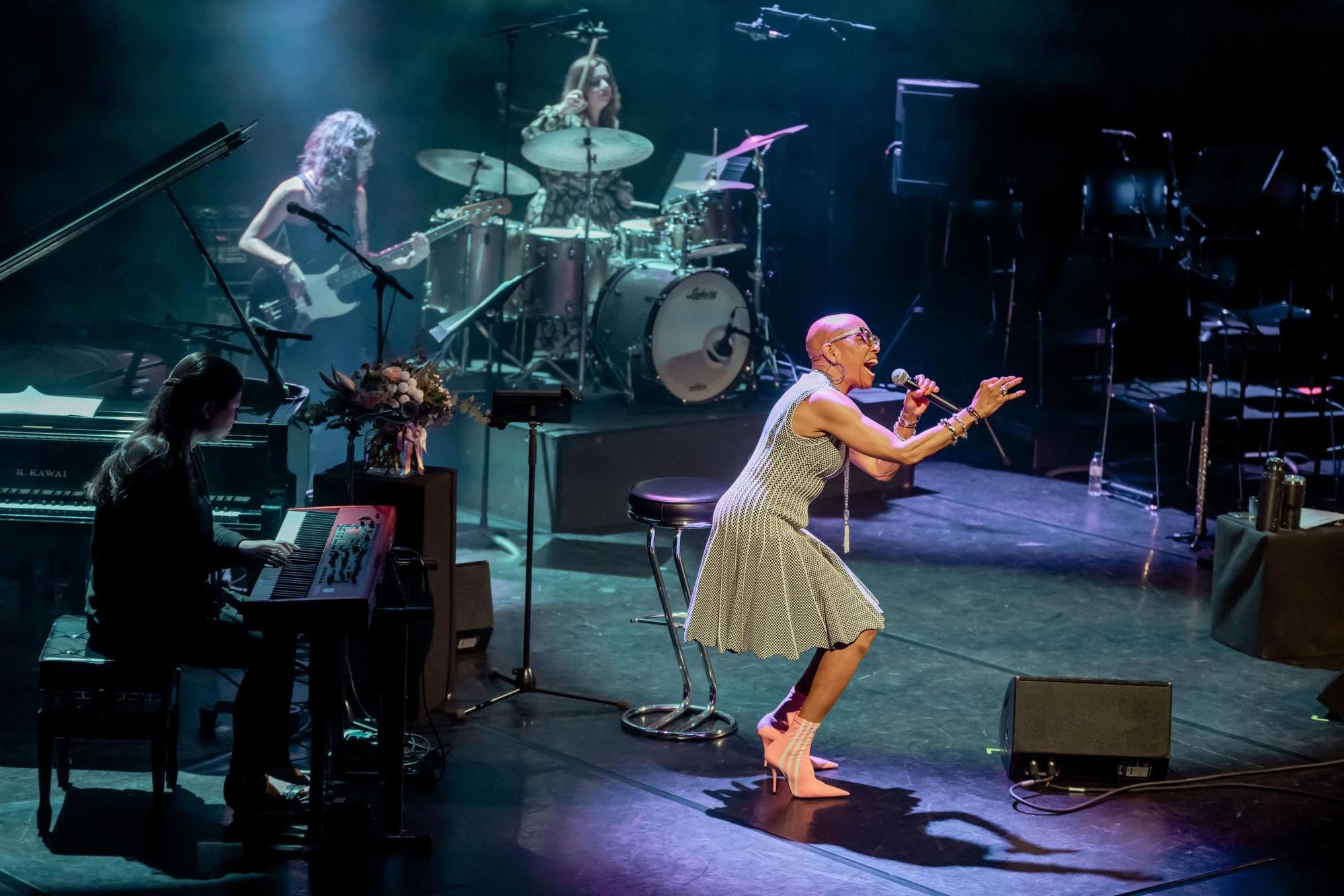 Concert de Dee Dee Bridgewater al Black Music Festival