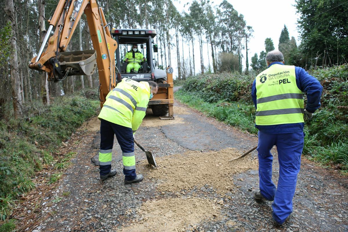 Trabajadores contratados por el PEL-Concellos de la Diputación de A Coruña.