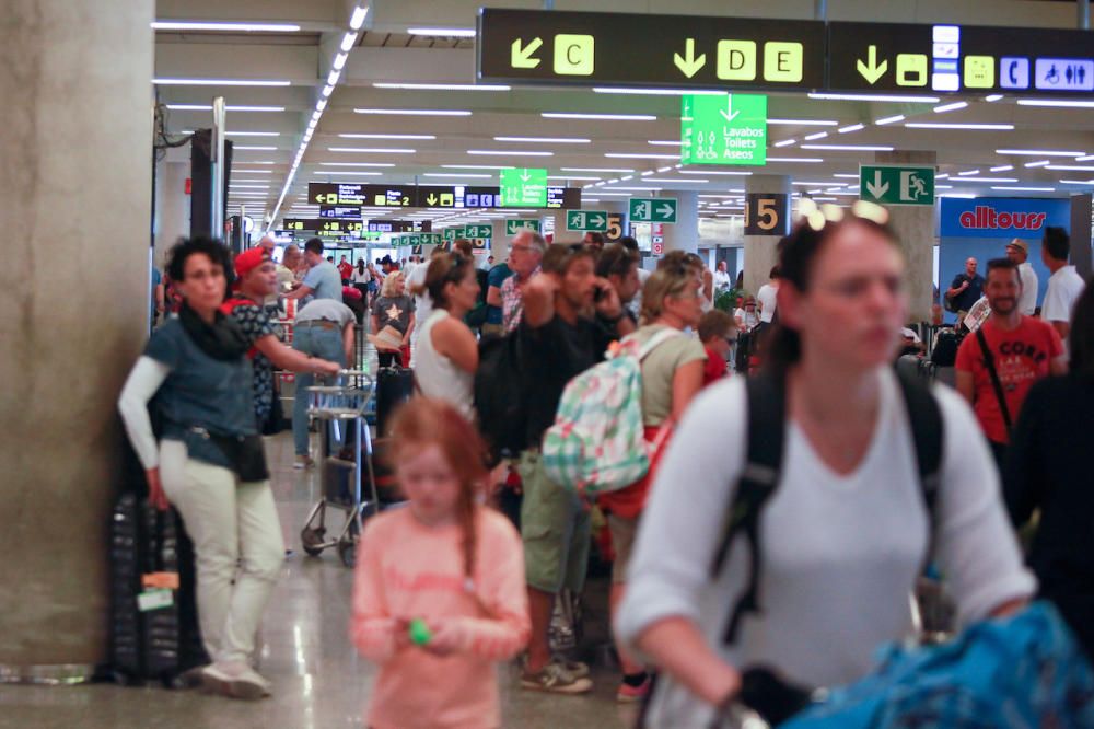 Sábado récord en el aeropuerto de Palma: más de 180.000 pasajeros