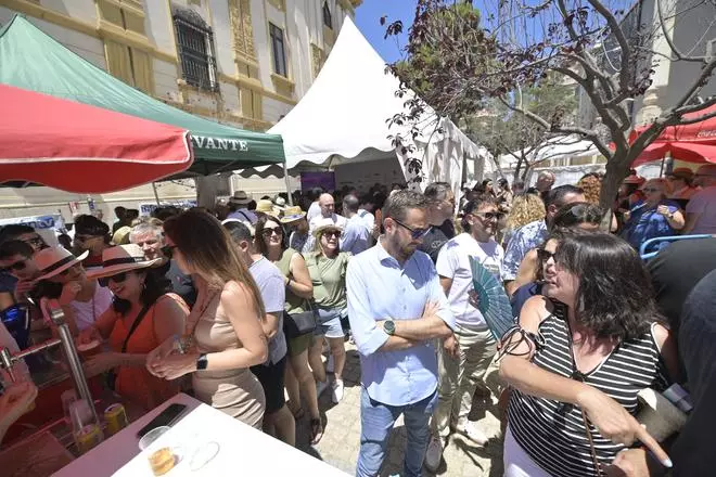 Refrigerios, reencuentros y buen ambiente: las fotos del racó de informacióntv