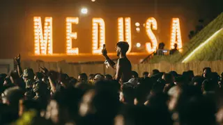 Un cura DJ, números uno del Techno y peregrinación de 7.000 alicantinos a este festival de la Comunidad Valenciana