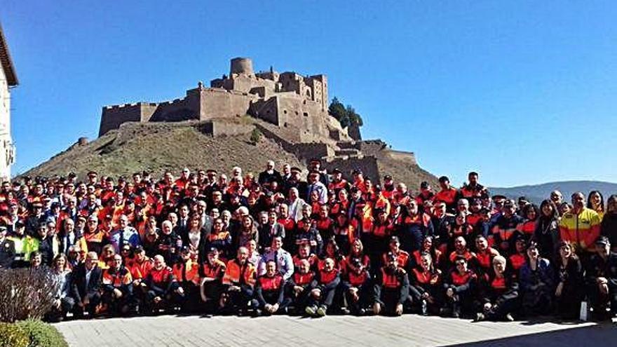 Foto de família a Cardona del Dia del Voluntariat de Protecció Civil de Catalunya.