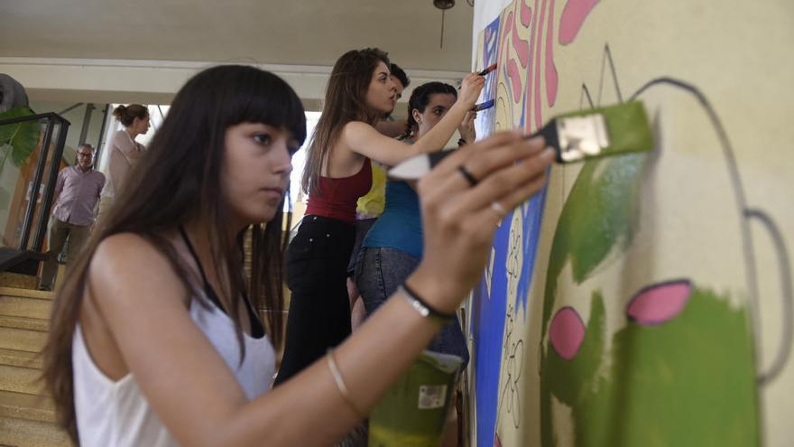 Más de 38.000 alumnos alicantinos participan en actividades de eduCaixa