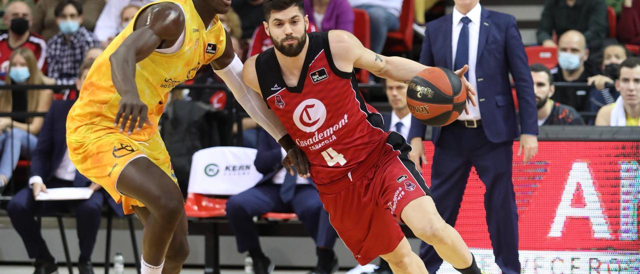 Santi Yusta, durante el partido frente al Gran Canaria.