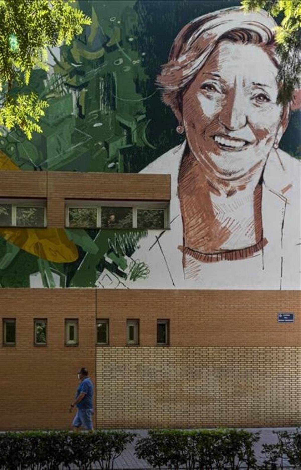 Mural de la oncóloga e investigadora especialista en cácer de mama, Anna Lluch. 