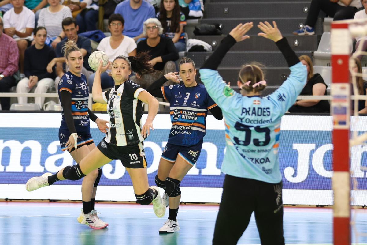 Sole y Espe López no se desesperaron ni en los peores momentos del equipo en el Gasca.