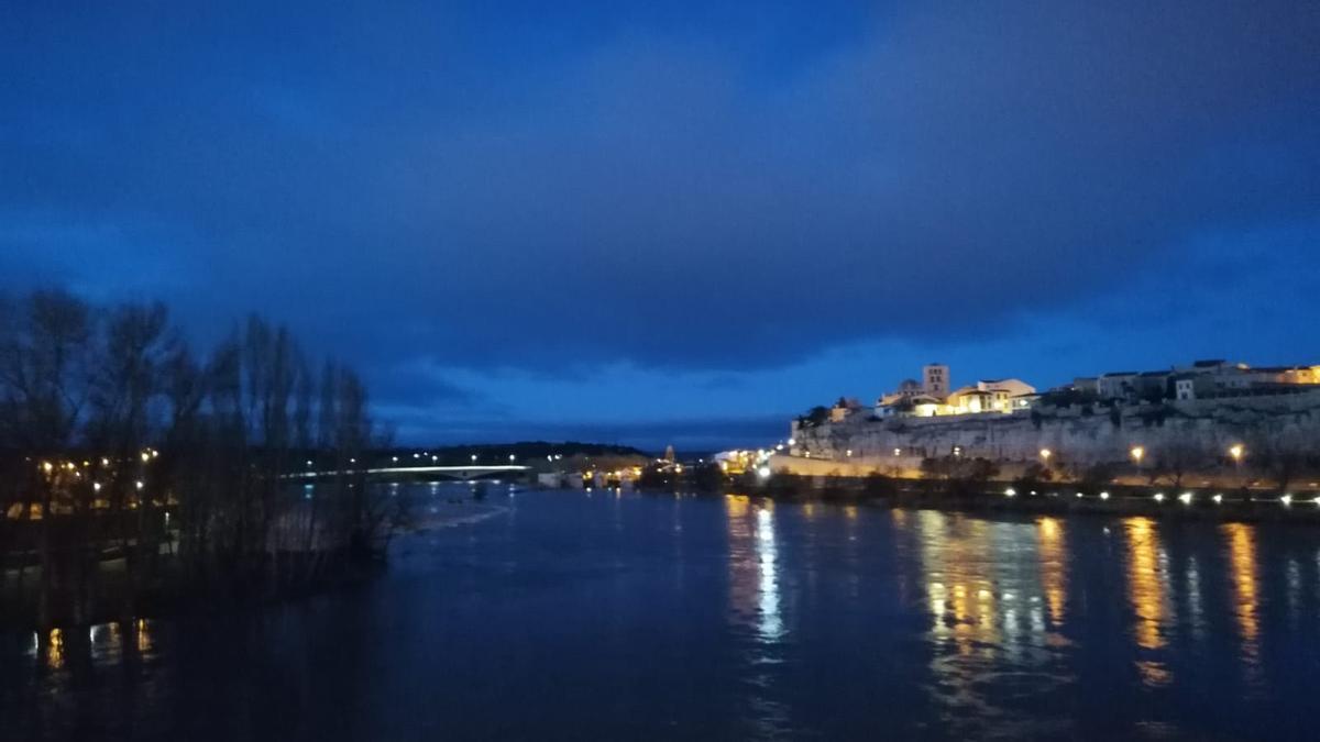 Amanecer en Zamora, esta mañana.