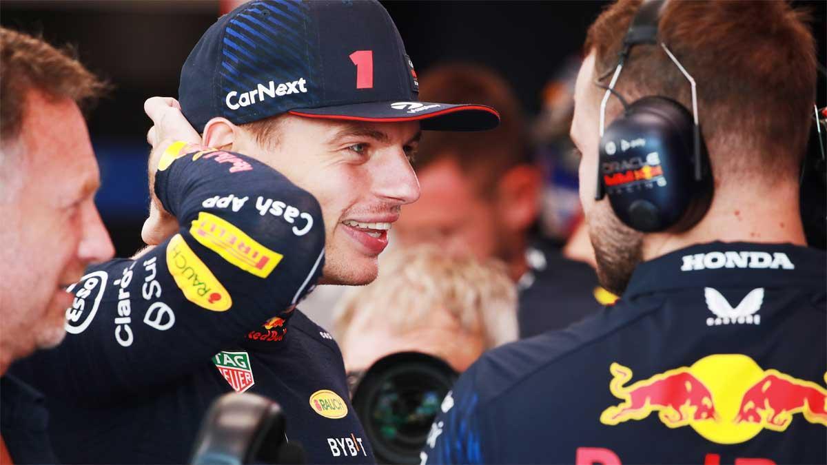 Max Verstappen, en el box de Red Bull