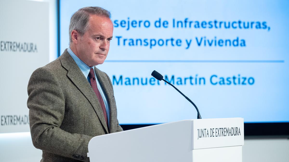 El consejero de Infraestructuras, Transporte y Vivienda, Manuel Martín Castizo.