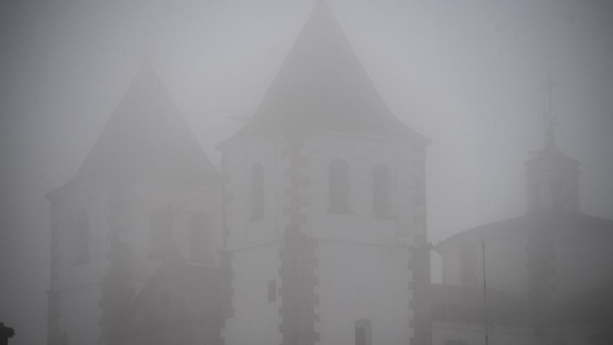 GALERÍA | Cáceres bajo la niebla