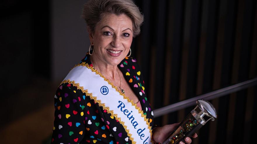 María Julia Bello, reina de los mayores con la fantasía 'Yo soy Carnaval'