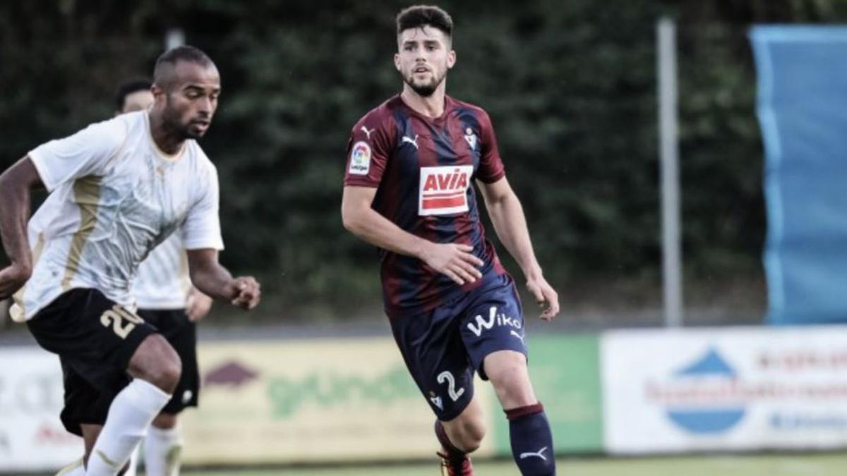 Jordi Calavera, en acció durant un partit amistós de pretemporada 