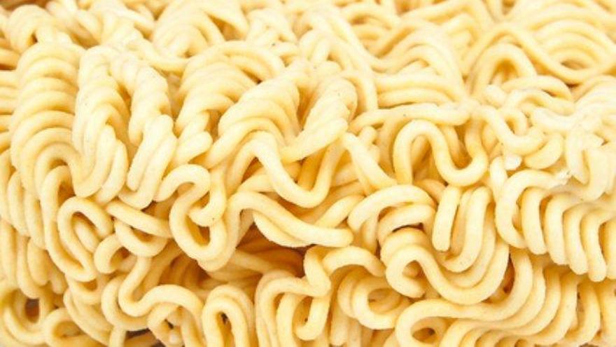 China vuelve a los fideos instantáneos de la crisis