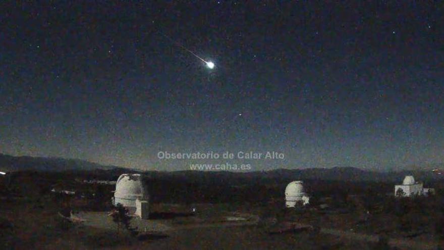 Uno de los momentos del vuelo de este &quot;bólido&quot; procedente de un cometa.