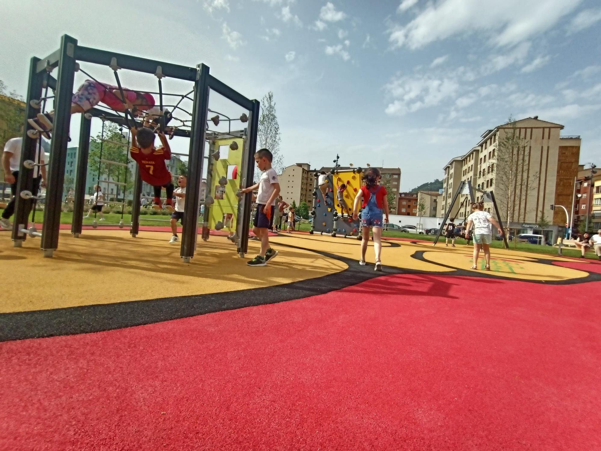 Inauguración del parque de la Mayacina, en Mieres