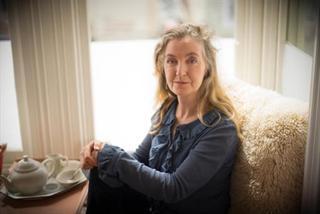 Rebecca Solnit: «Urge una sociedad en la que los hombres no violen»