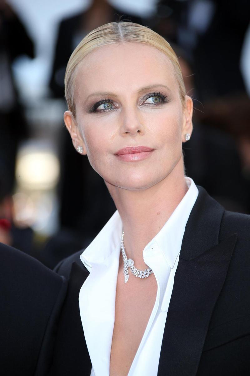 El look beauty de Charlize Theron en Cannes 2016