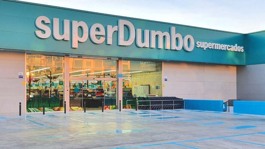 Macroferta de empleo en Murcia: SuperDumbo busca 12 trabajadores a jornada completa (y 6 más en Alicante)