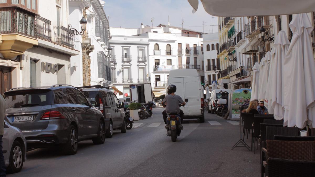 Aspecto actual de la calle Río de Priego en la zona de la ermita de Las Angustias.