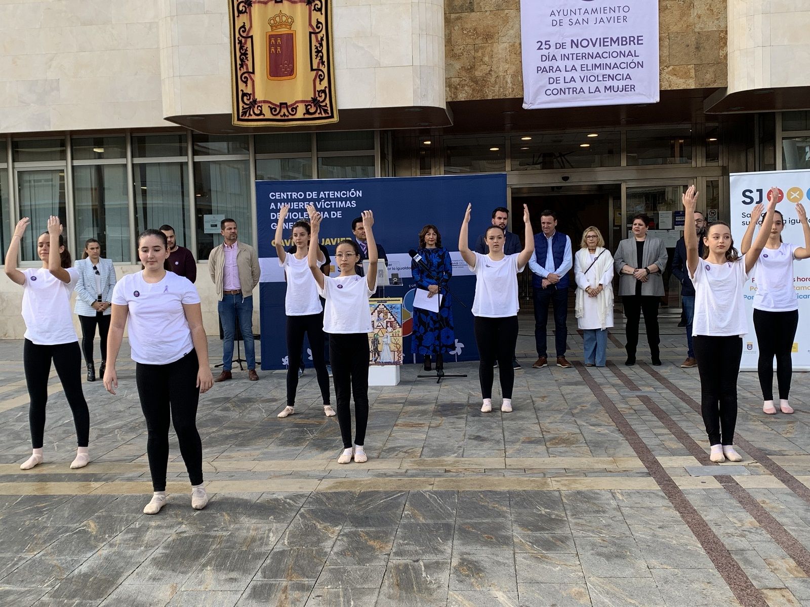 El 25 en la Región, en imágenes: así conmemoran los municipios el Día de la Eliminación de la Violencia contra la Mujer