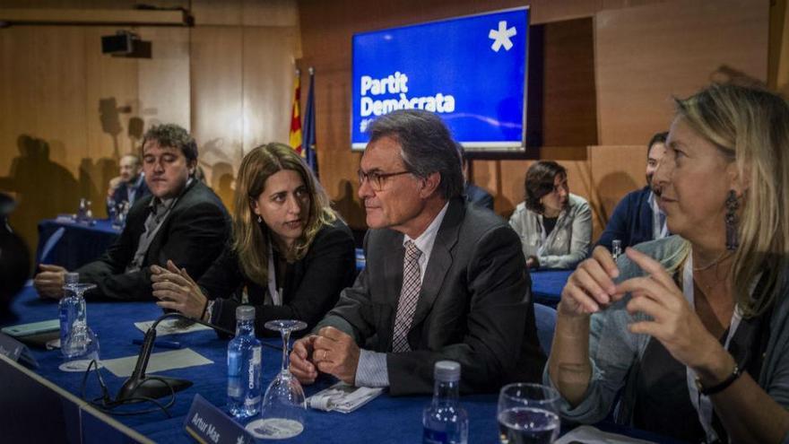 El PDECat avala que Puigdemont proclame la DUI si Rajoy aplica el artículo 155