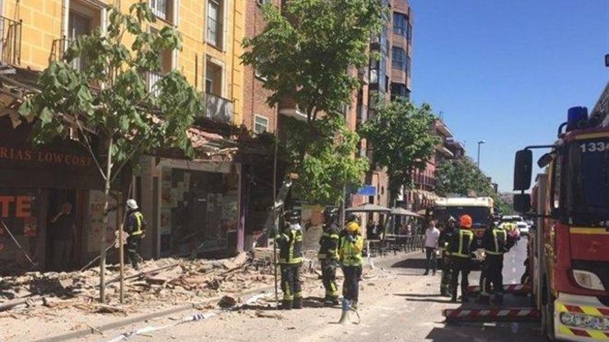 Tres heridos leves en Carabanchel tras desprenderse una cornisa de un edificio