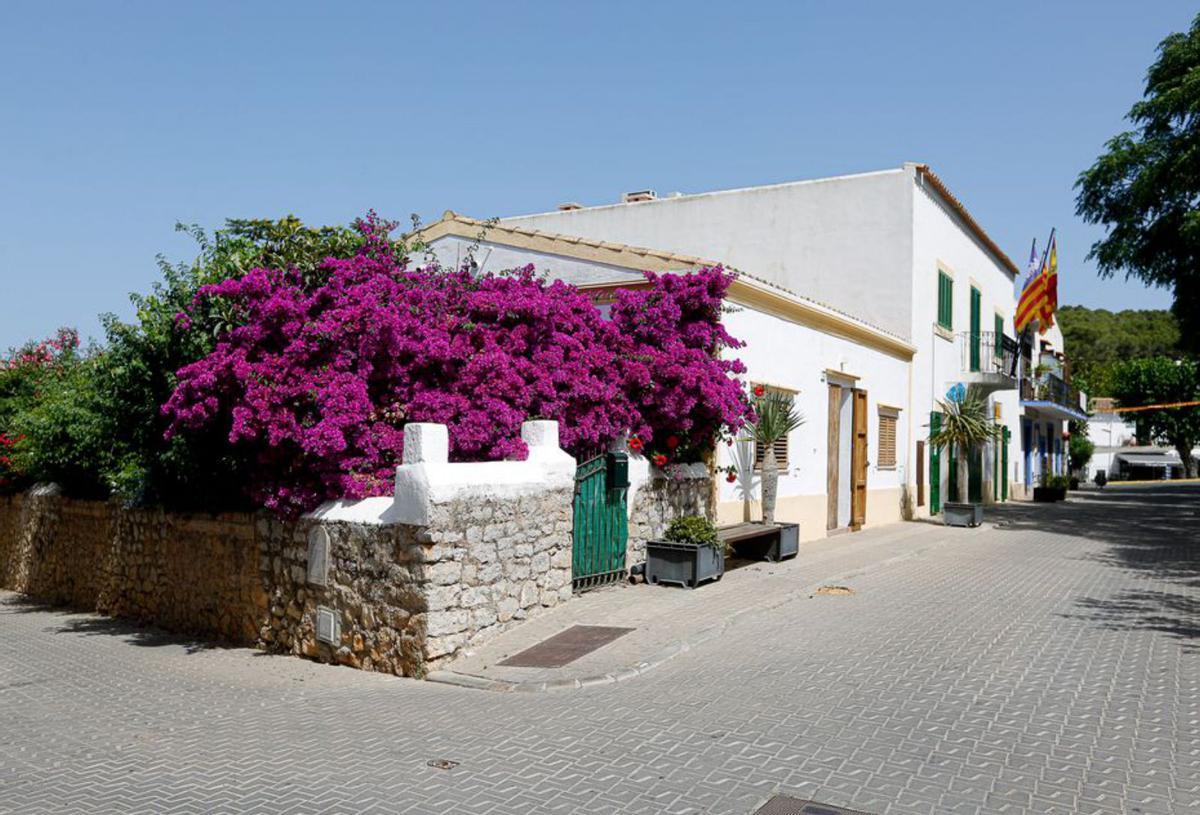 Antigua casa consistorial de Sant Joan.  | TONI ESCOBAR