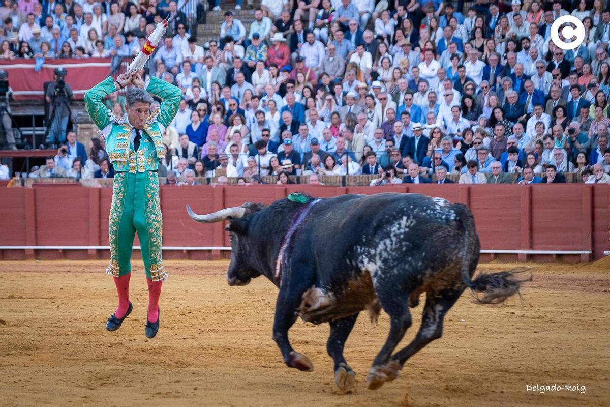 Escribano brilló ayer con las banderillas.