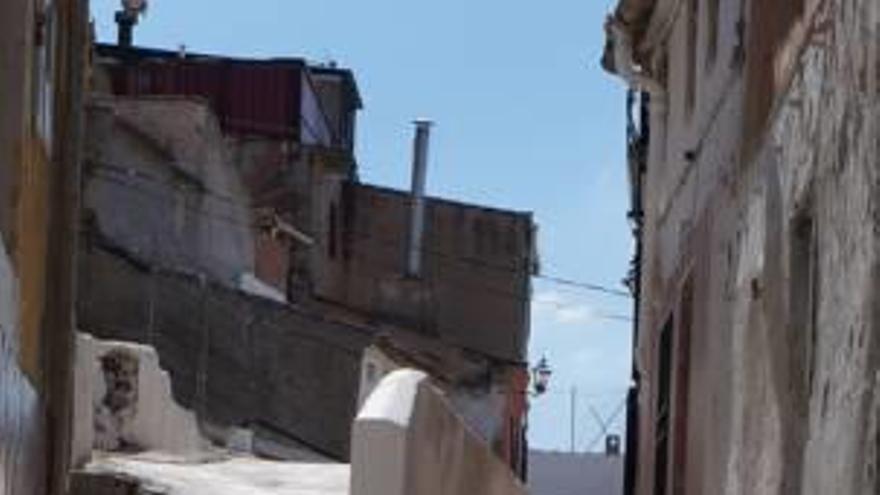 El gobierno de  Los Verdes de Villena rechaza arreglar  la calle La Leña