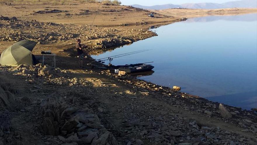 La falta de lluvia obliga a nuevas restricciones en el uso del agua