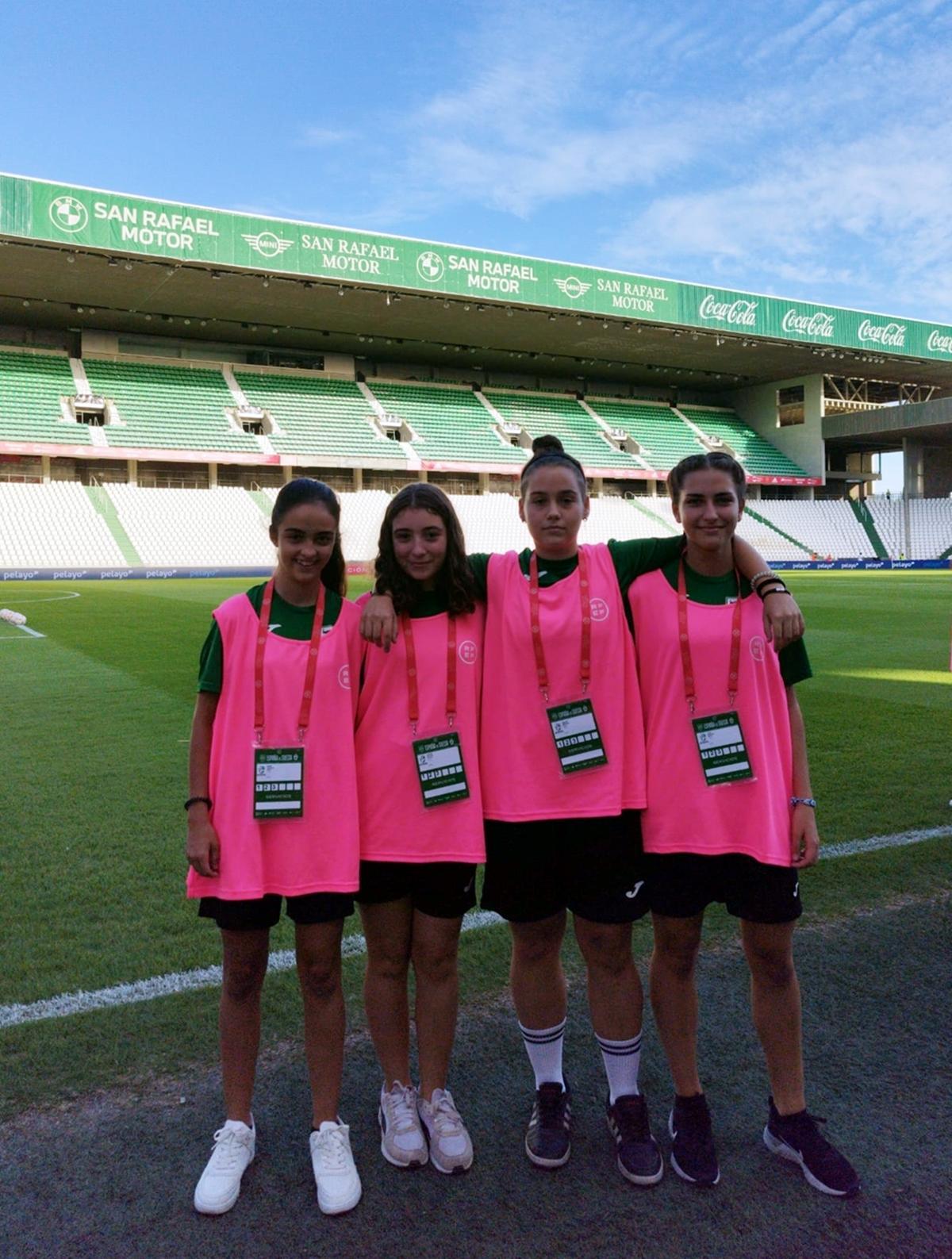 Las jugadoras del City en una de las actividades realizadas con la Delegación de Juventud el año pasado.